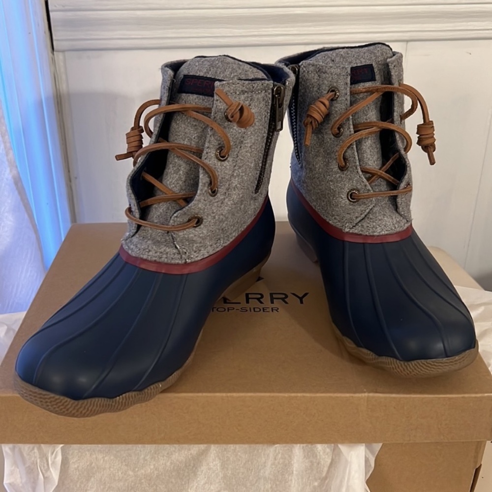 Women’s Sperry Duck Boots
